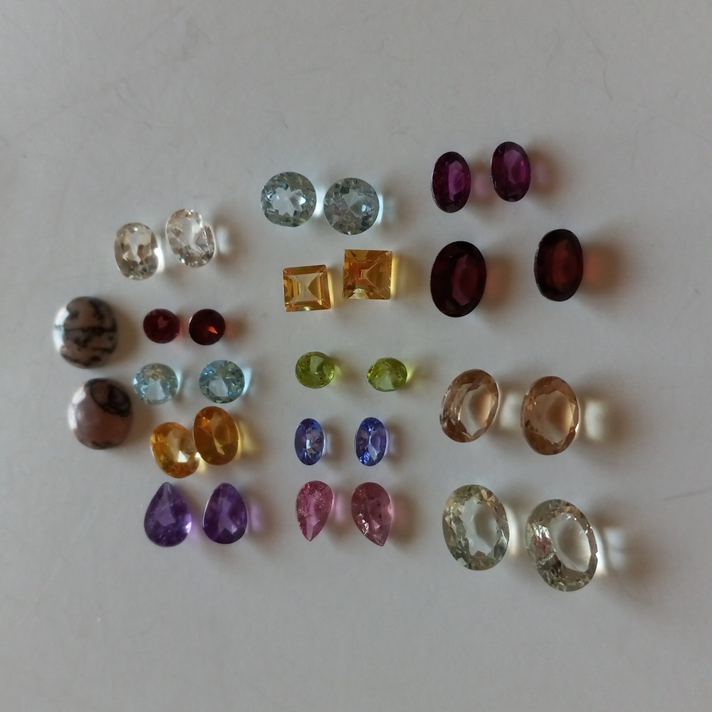 Bundle of Mixed Loose Gemstones - 42.10cts